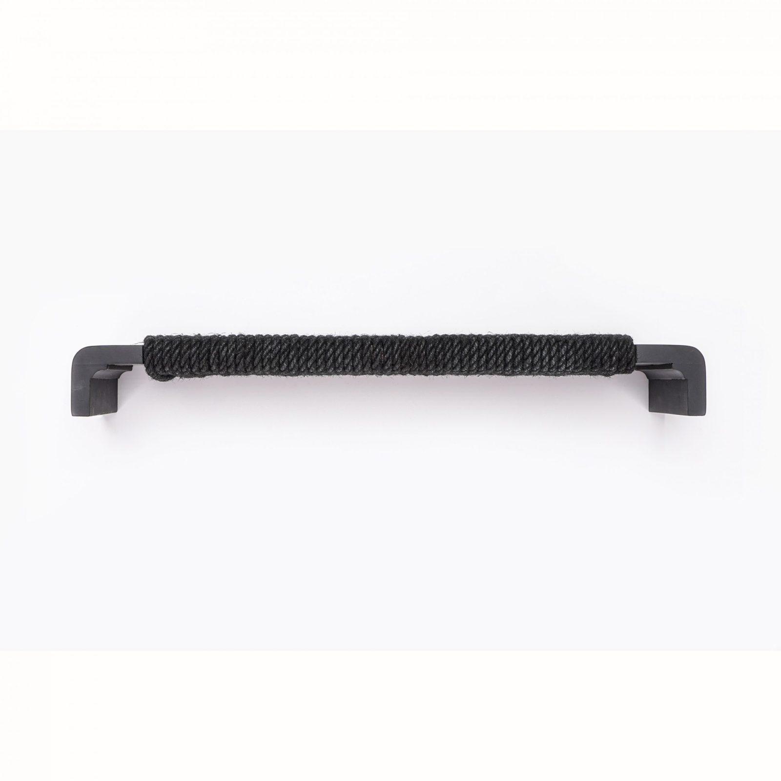 black-rope-scratch-board-for-cat-6